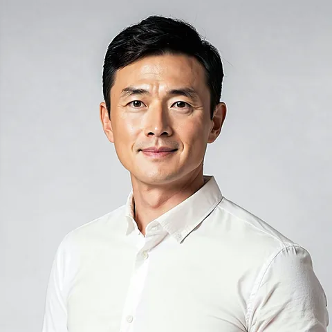 Marcus Ito, Head of Computational Chemistry at Moleculepath Bio